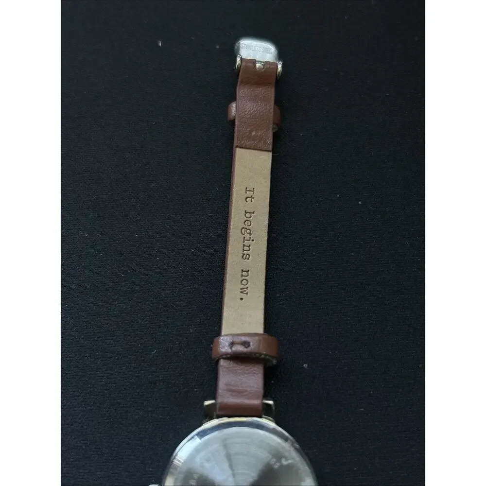 Unbranded this silver